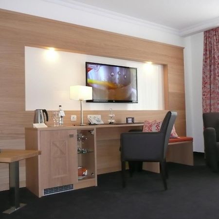 Hotel Garni Rheinpracht 캄프보른호펜 객실 사진