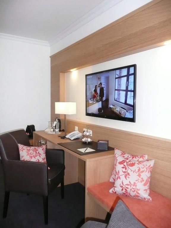 Hotel Garni Rheinpracht 캄프보른호펜 객실 사진