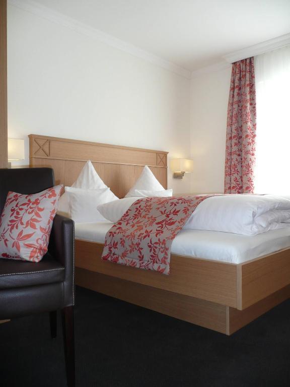 Hotel Garni Rheinpracht 캄프보른호펜 객실 사진